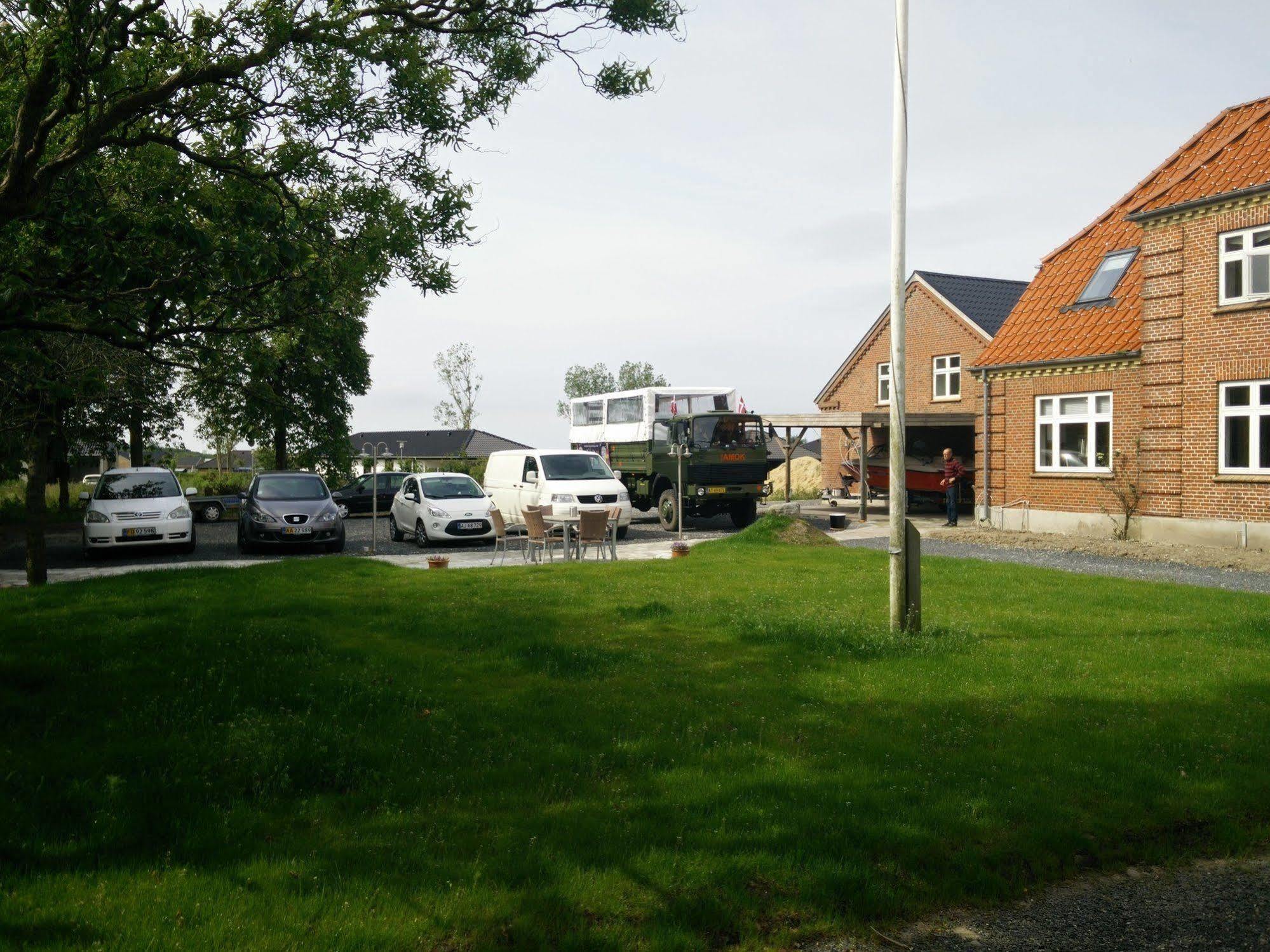 Bb Esbjerg Bed & Breakfast Exterior photo